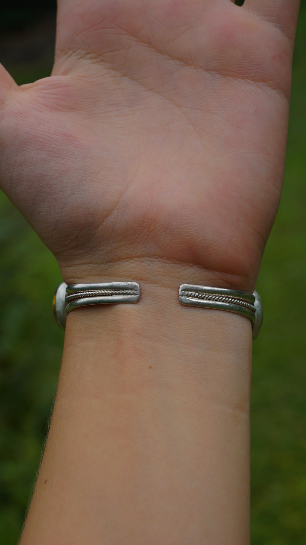 sunlit cuff
