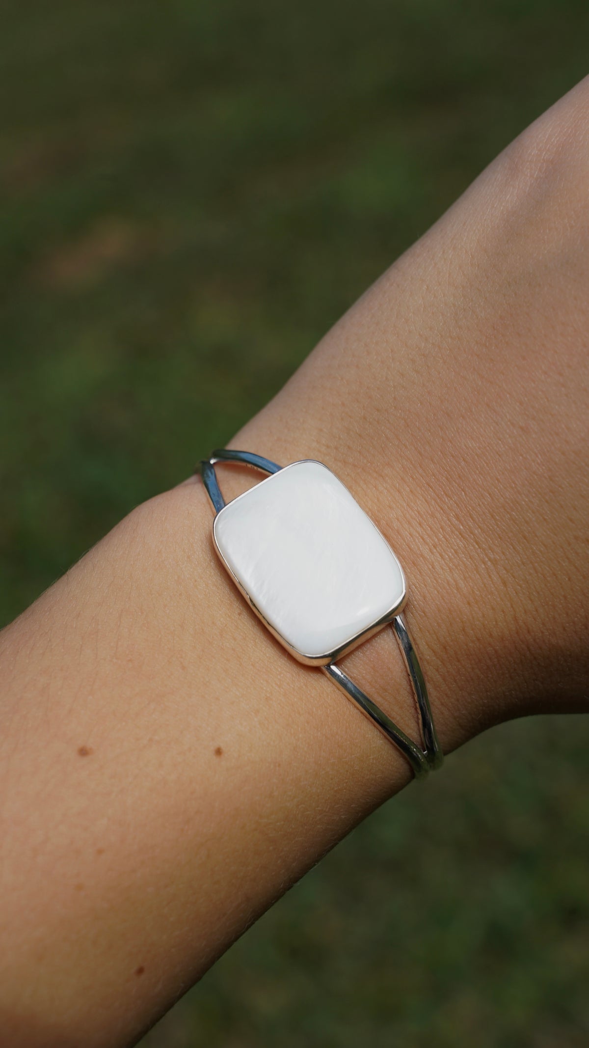 Moon cuff
