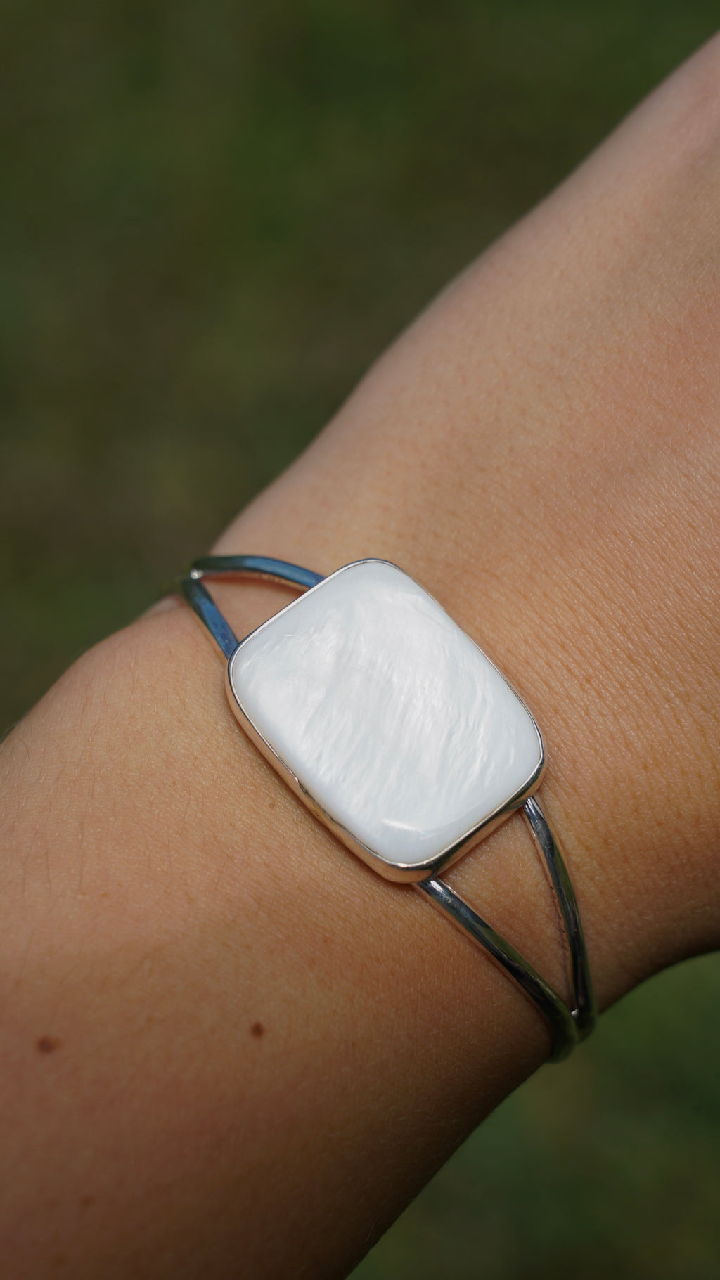 Moon cuff